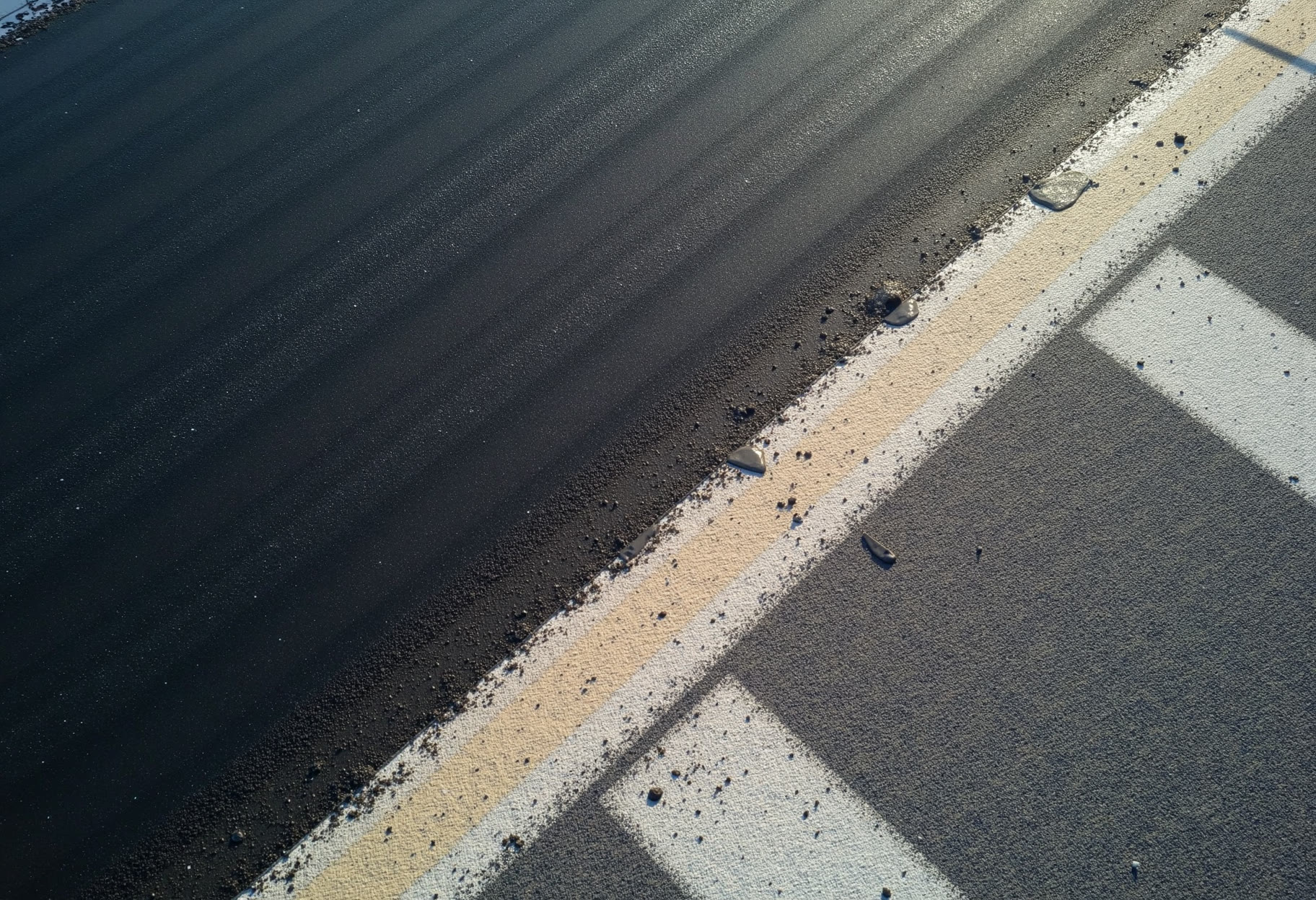 Squeegee edge, wet on dry